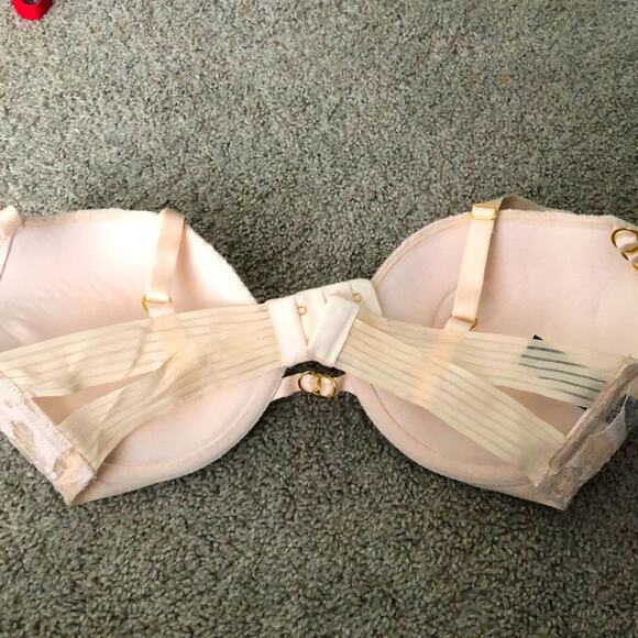 Victoria’s Secret very sexy,‎ push-up tan and pink lace plunge bra size 32DD ￼ - Picture 2 of 6